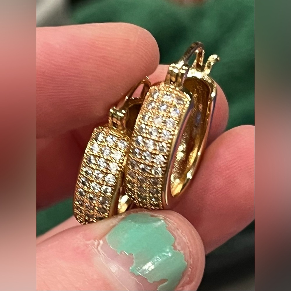 Estate Hoop Earrings Excellent Condition Unknown Stones Or Metal